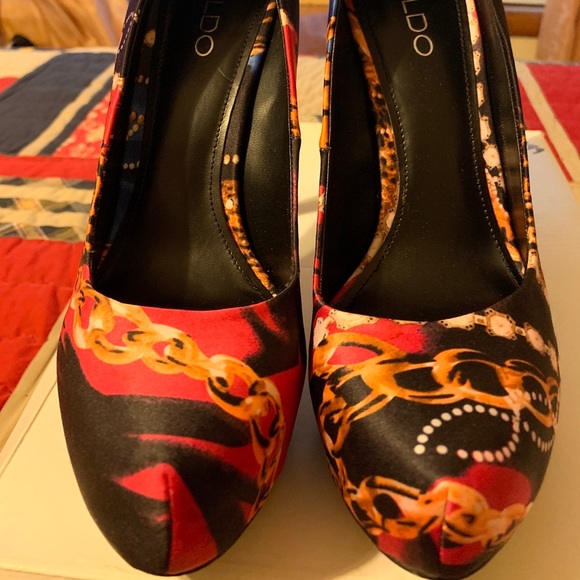 ALDO stilettos - Picture 2 of 5